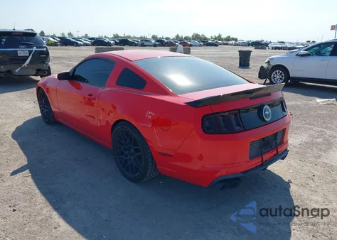 2013 Ford Mustang z USA, uszkodzony, nr VIN 1ZVBP8AM0D5280044